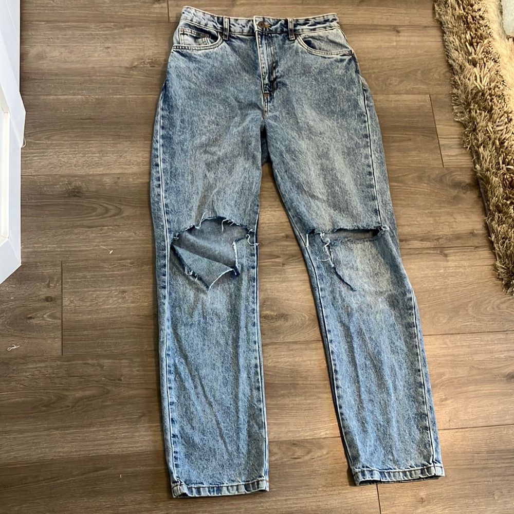 wide legged jeans